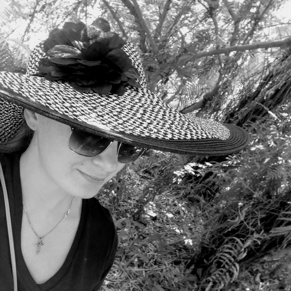 Meet your Posher - Picture 1 of 1